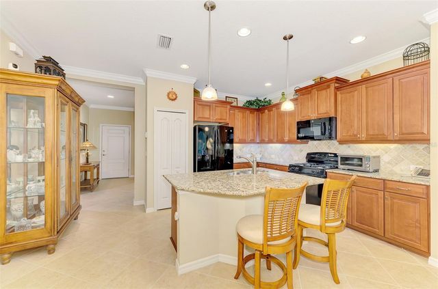 11513 FAKAHATCHEE COURT, Venice, FL 34293