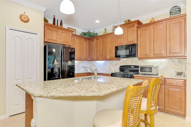 11513 FAKAHATCHEE COURT, Venice, FL 34293