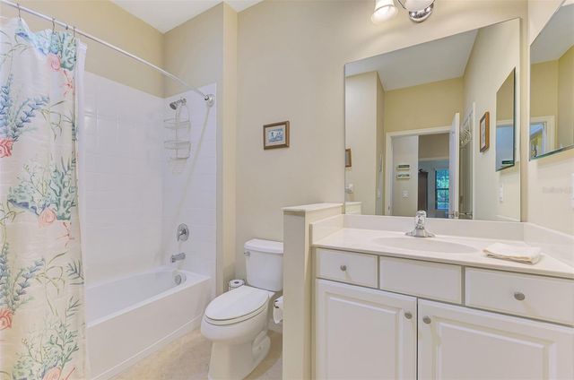 11513 FAKAHATCHEE COURT, Venice, FL 34293