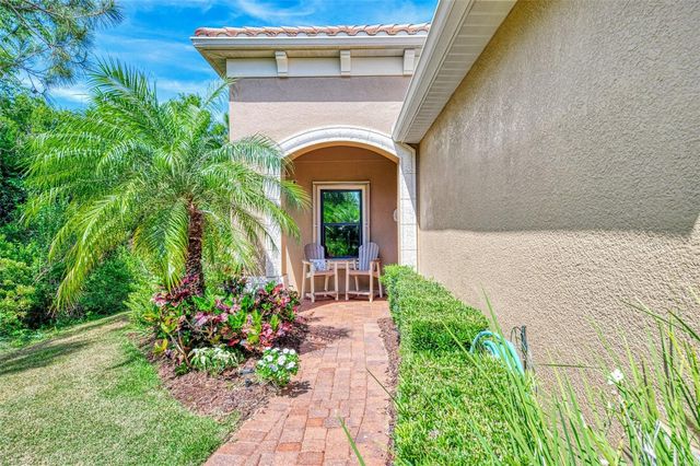 11513 FAKAHATCHEE COURT, Venice, FL 34293