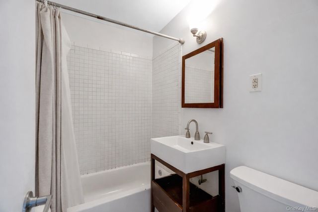 1065 Vermont Street 7J, Brooklyn, NY 11207