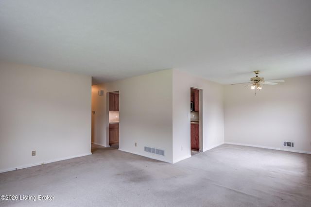5900 Outer Loop, Louisville, KY 40219