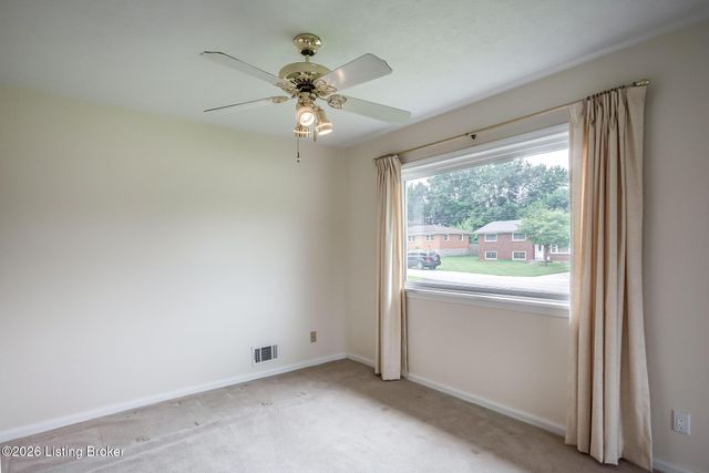 5900 Outer Loop, Louisville, KY 40219