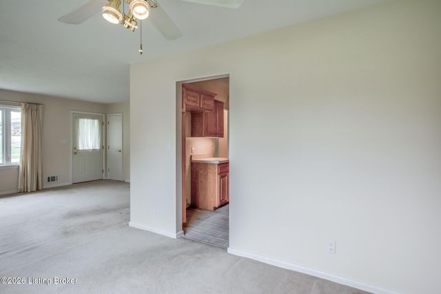 5900 Outer Loop, Louisville, KY 40219