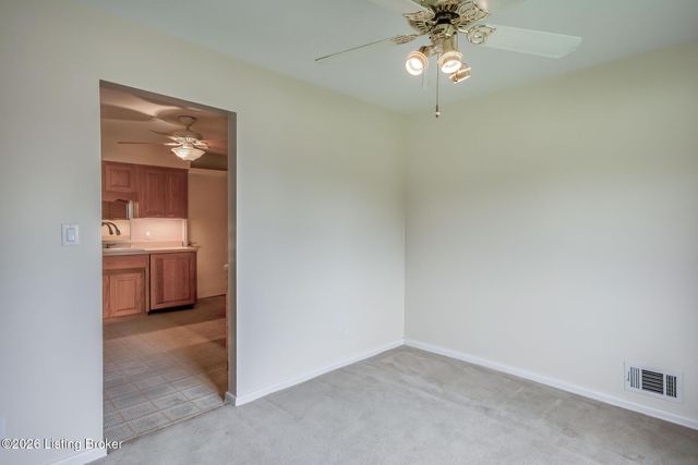 5900 Outer Loop, Louisville, KY 40219