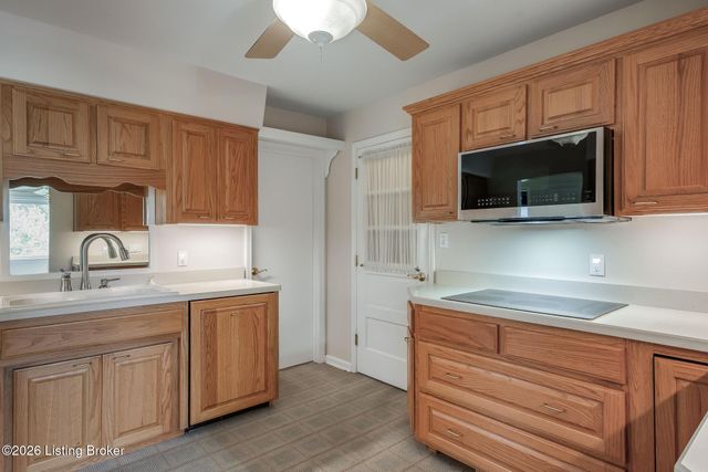 5900 Outer Loop, Louisville, KY 40219