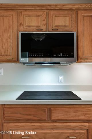 5900 Outer Loop, Louisville, KY 40219