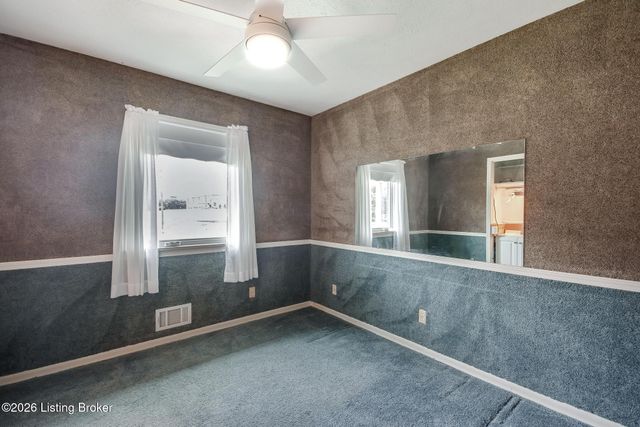 5900 Outer Loop, Louisville, KY 40219