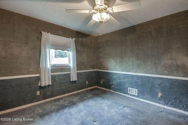 5900 Outer Loop, Louisville, KY 40219