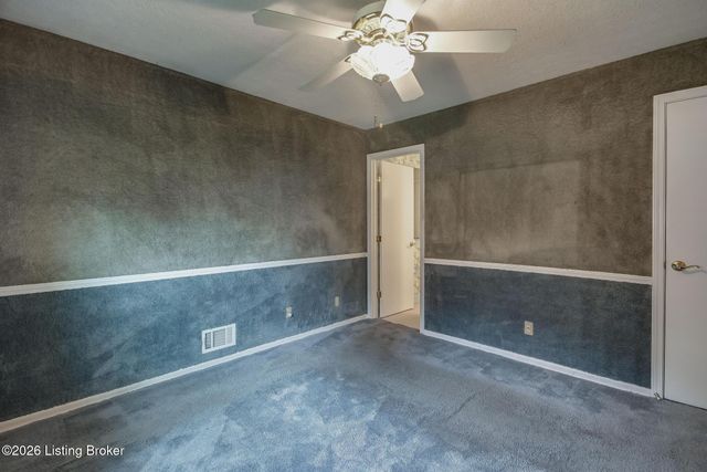 5900 Outer Loop, Louisville, KY 40219