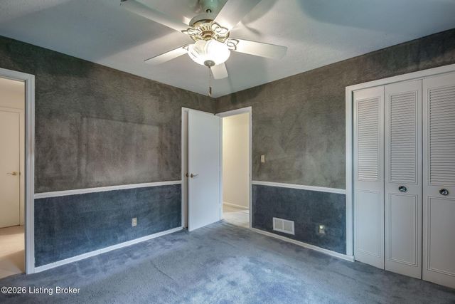 5900 Outer Loop, Louisville, KY 40219