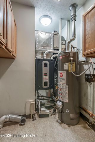 5900 Outer Loop, Louisville, KY 40219