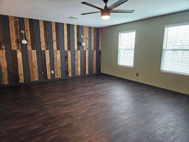17721 Somerville CT, Elgin, TX 78621