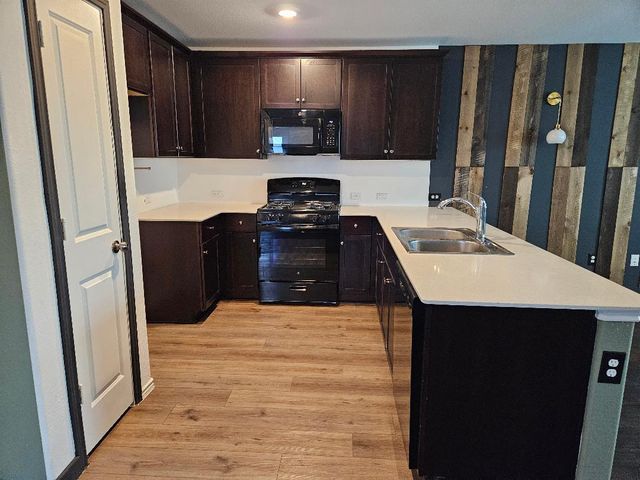 17721 Somerville CT, Elgin, TX 78621