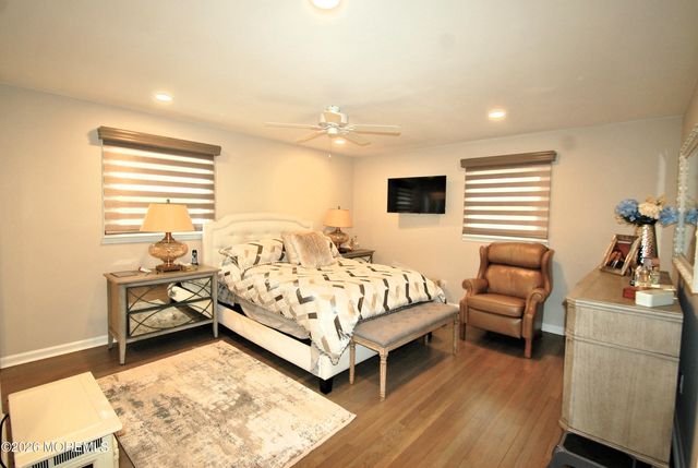 32 Cameron Court, Freehold, NJ 07728