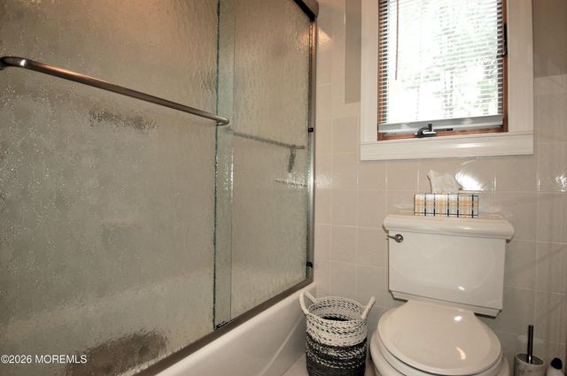 32 Cameron Court, Freehold, NJ 07728