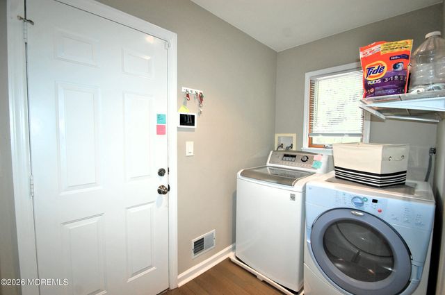 32 Cameron Court, Freehold, NJ 07728