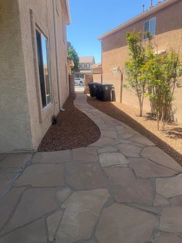 6019 Arrow Point Road NW, Albuquerque, NM 87120