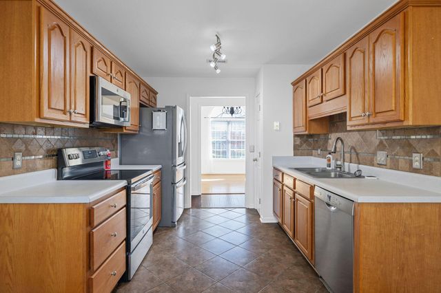 6895 Bucksland Drive, Ooltewah, TN 37363