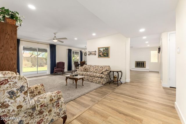 10008 N 44TH Drive, Glendale, AZ 85302