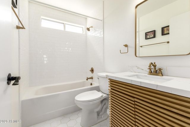 10008 N 44TH Drive, Glendale, AZ 85302