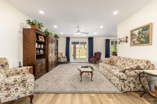 10008 N 44TH Drive, Glendale, AZ 85302