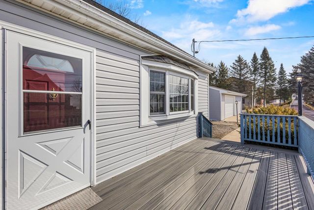 W5684 FIRELANE 12, Menasha, WI 54952