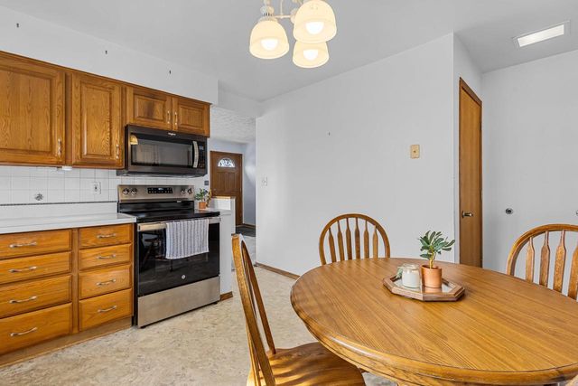 W5684 FIRELANE 12, Menasha, WI 54952