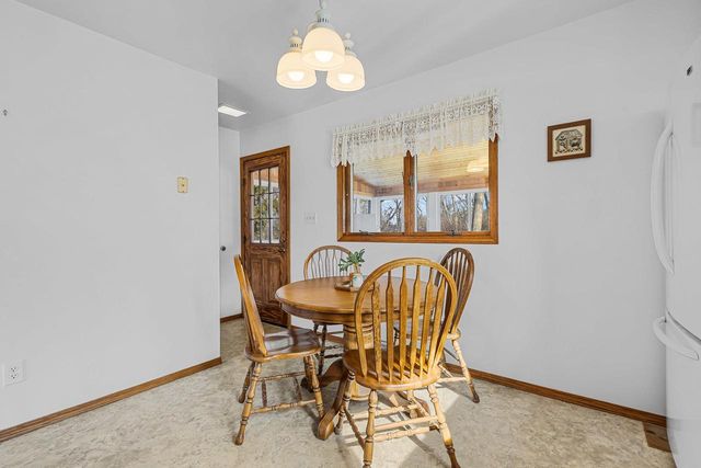 W5684 FIRELANE 12, Menasha, WI 54952