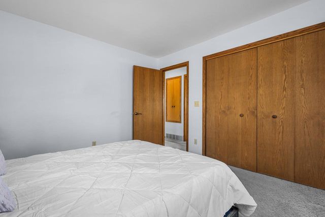 W5684 FIRELANE 12, Menasha, WI 54952