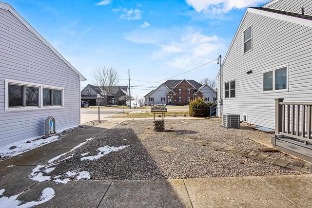 W5684 FIRELANE 12, Menasha, WI 54952