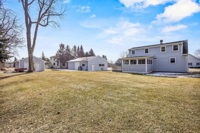 W5684 FIRELANE 12, Menasha, WI 54952