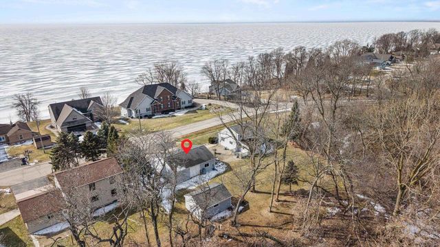 W5684 FIRELANE 12, Menasha, WI 54952