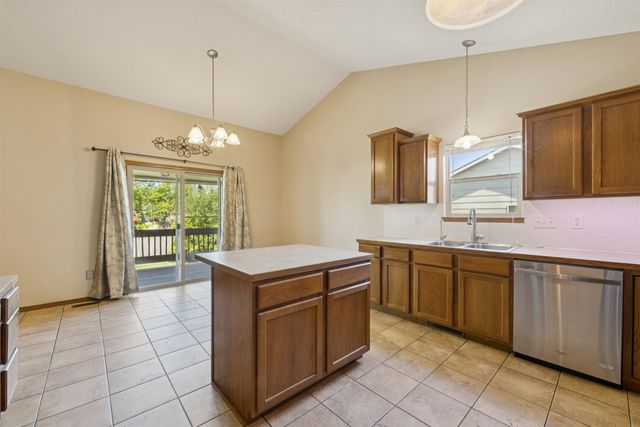 3505 N High Pt, Wichita, KS 67205