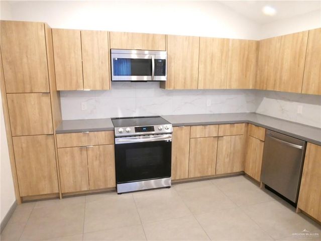 1317 Iris Avenue 4, Mcallen, TX 78501