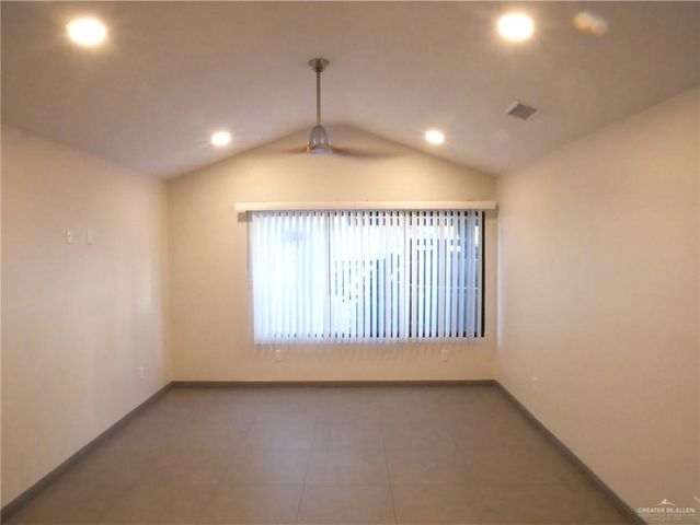1317 Iris Avenue 4, Mcallen, TX 78501