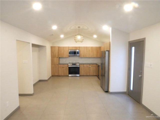 1317 Iris Avenue 4, Mcallen, TX 78501