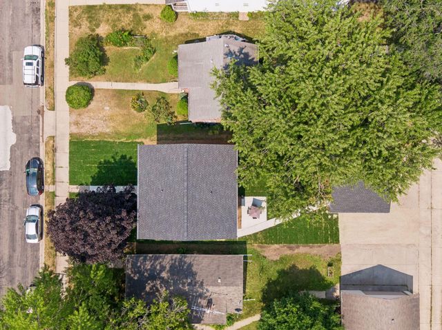 3025 Natchez Avenue S, Saint Louis Park, MN 55416