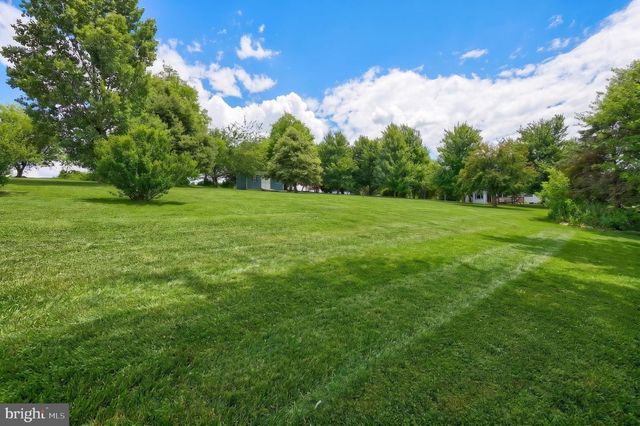 14057 LINE RD, New Freedom, PA 17349