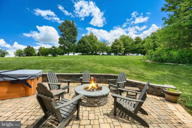 14057 LINE RD, New Freedom, PA 17349