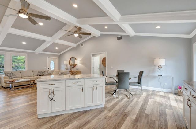 10600 SE Gomez Avenue, Hobe Sound, FL 33455