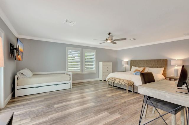 10600 SE Gomez Avenue, Hobe Sound, FL 33455