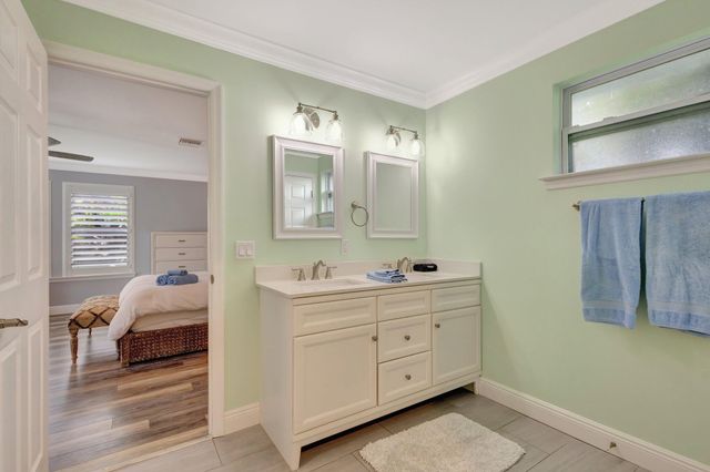 10600 SE Gomez Avenue, Hobe Sound, FL 33455