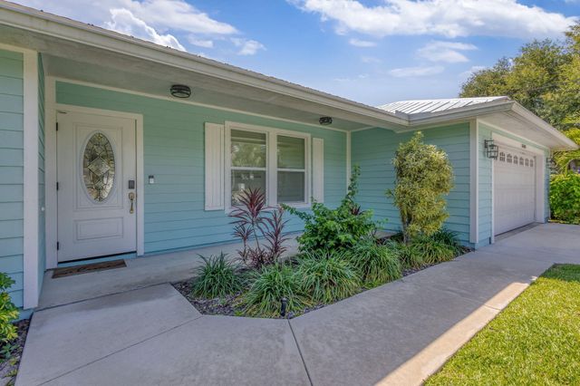 10600 SE Gomez Avenue, Hobe Sound, FL 33455