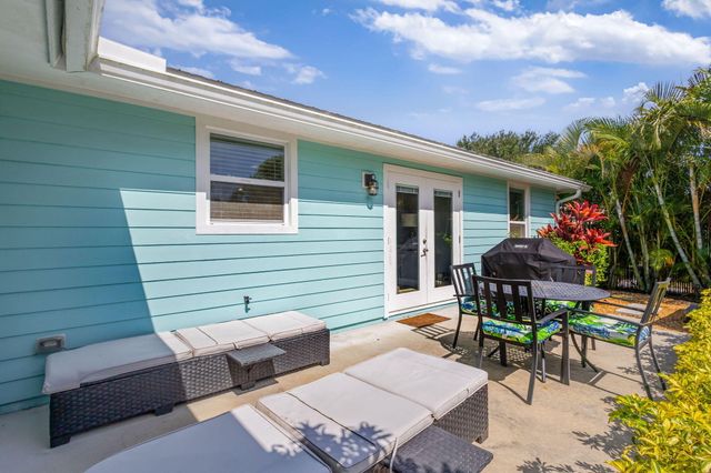 10600 SE Gomez Avenue, Hobe Sound, FL 33455