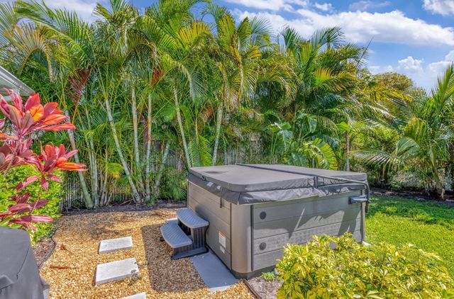 10600 SE Gomez Avenue, Hobe Sound, FL 33455