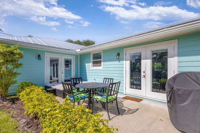 10600 SE Gomez Avenue, Hobe Sound, FL 33455