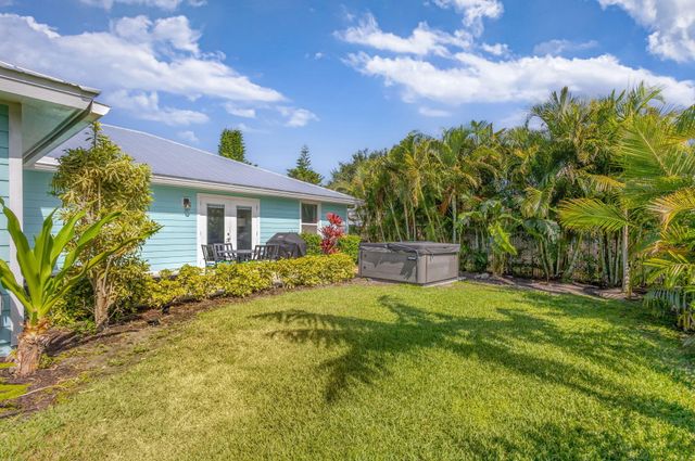 10600 SE Gomez Avenue, Hobe Sound, FL 33455