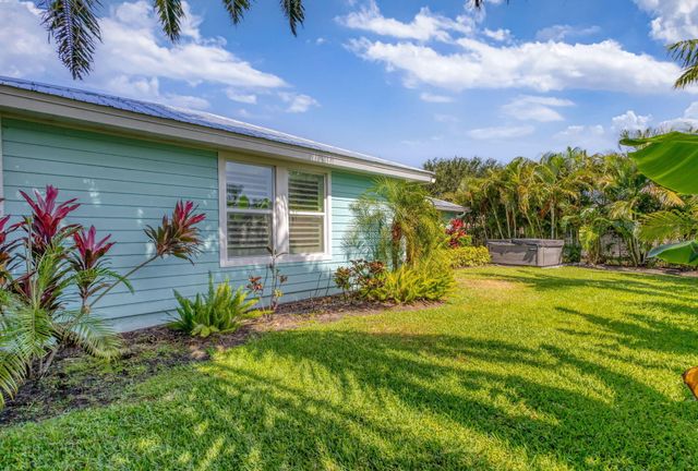 10600 SE Gomez Avenue, Hobe Sound, FL 33455
