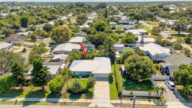 10600 SE Gomez Avenue, Hobe Sound, FL 33455